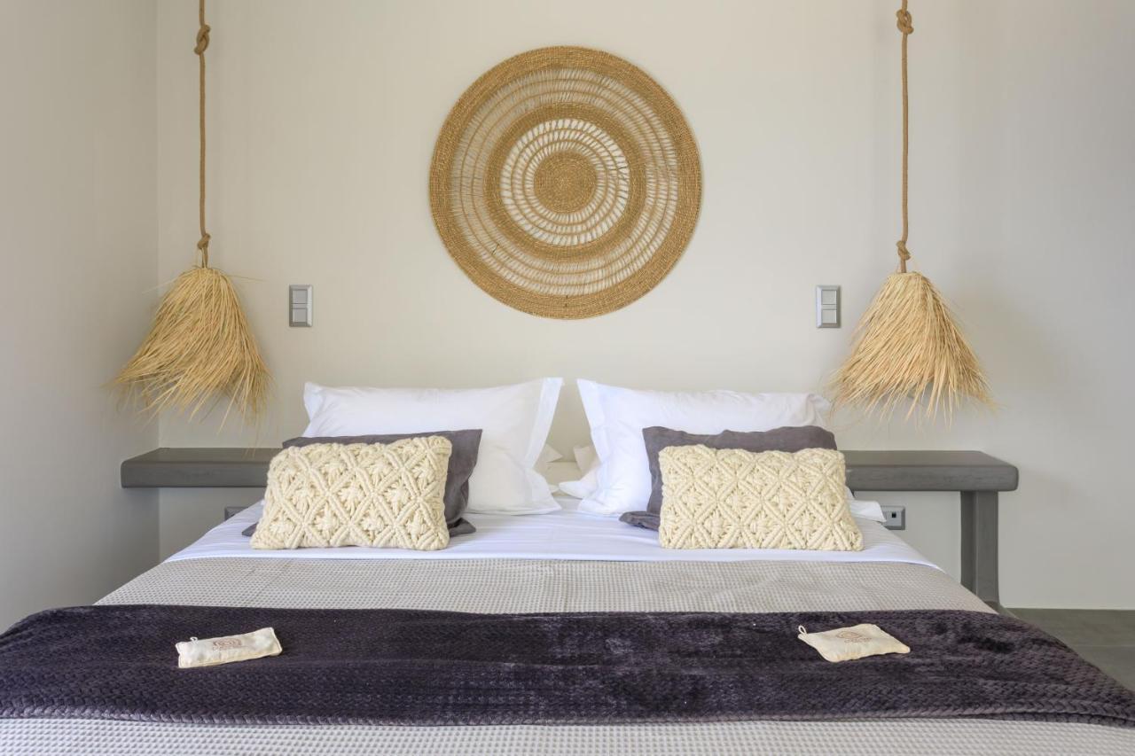 Iliades Luxury Boutique Suites Batsíon Exterior photo