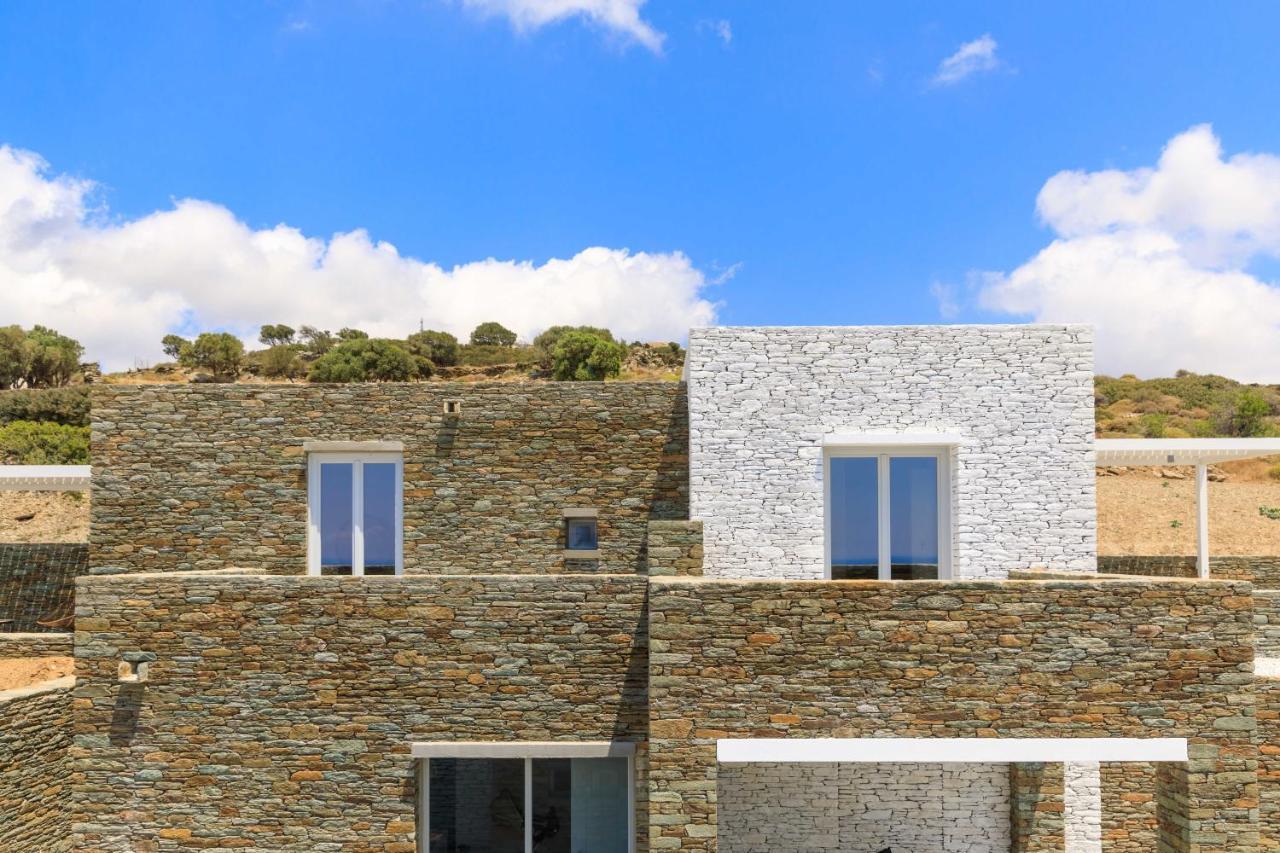 Iliades Luxury Boutique Suites Batsíon Exterior photo