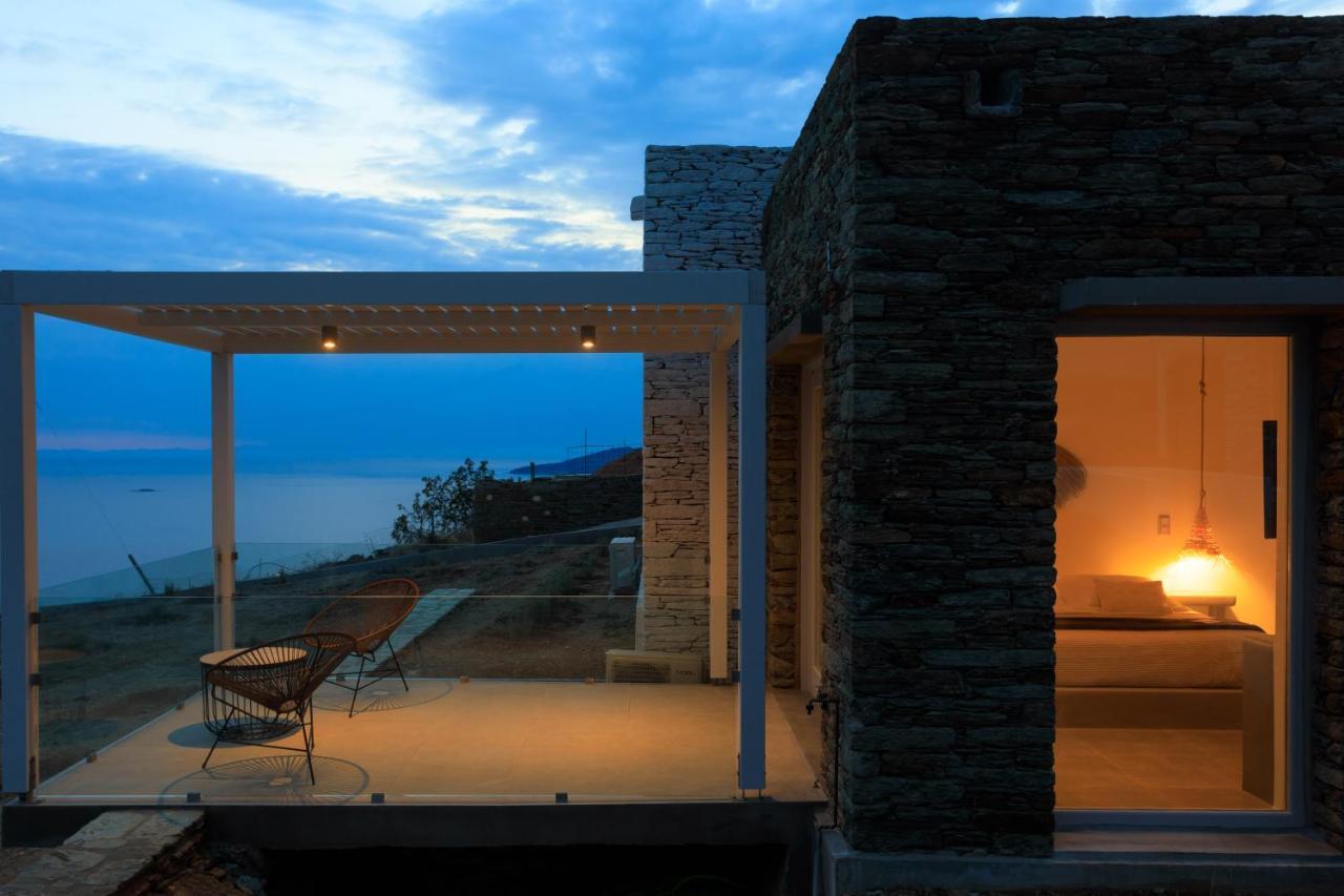 Iliades Luxury Boutique Suites Batsíon Exterior photo